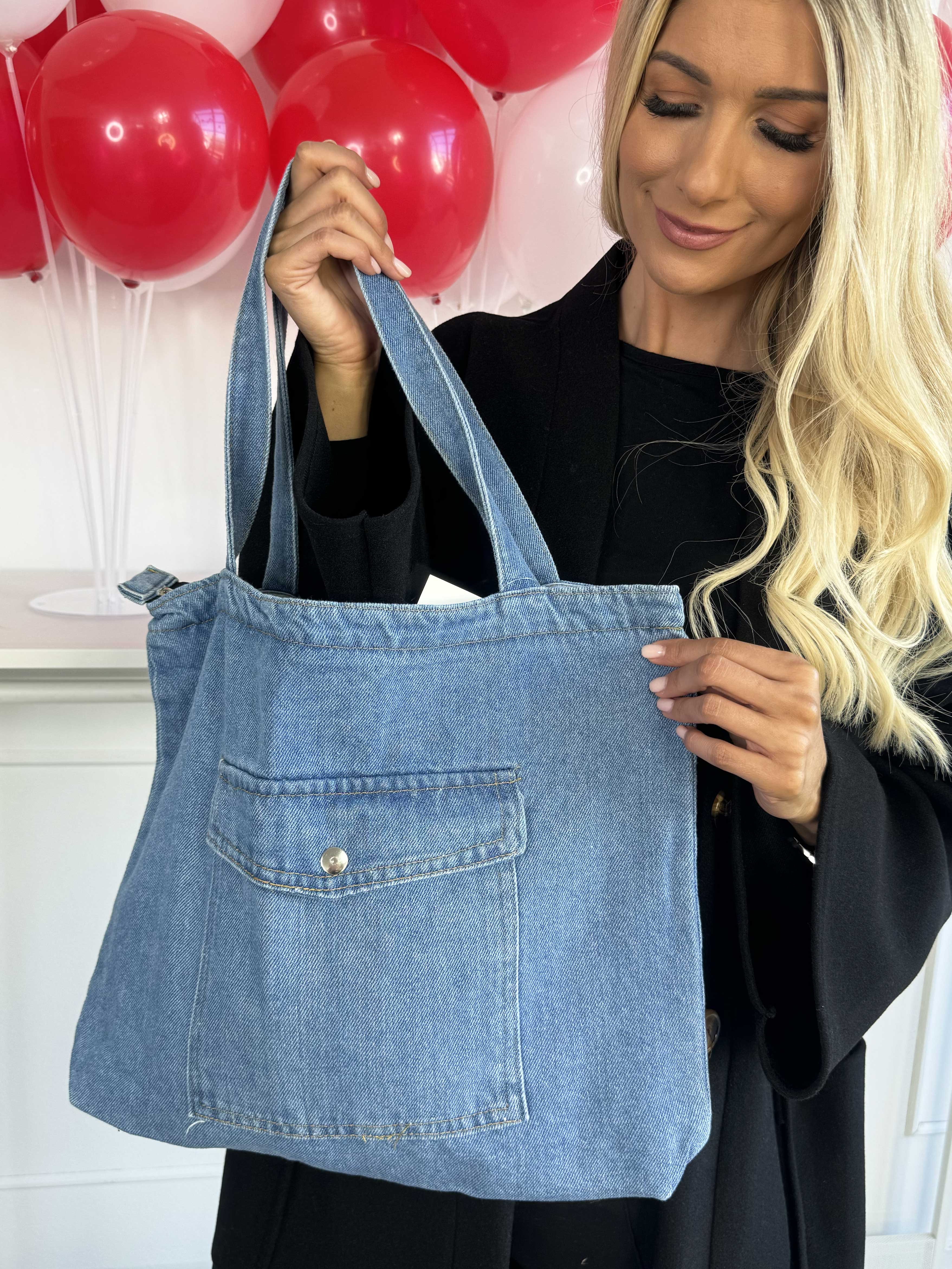 Betti - Taske i denim med stor lomme